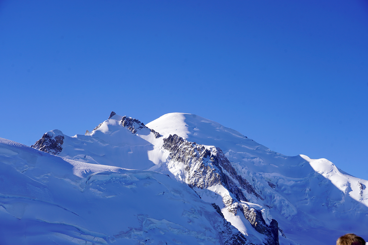 le Mont-Blanc mesuré à 4805,59 mètres d'altitude